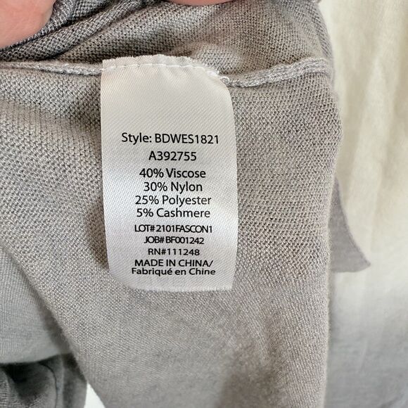 Barefoot Dreams Luxeblend Ivory Grey Ombre Cardigan Sweater Women's Medium - Picture 6 of 6